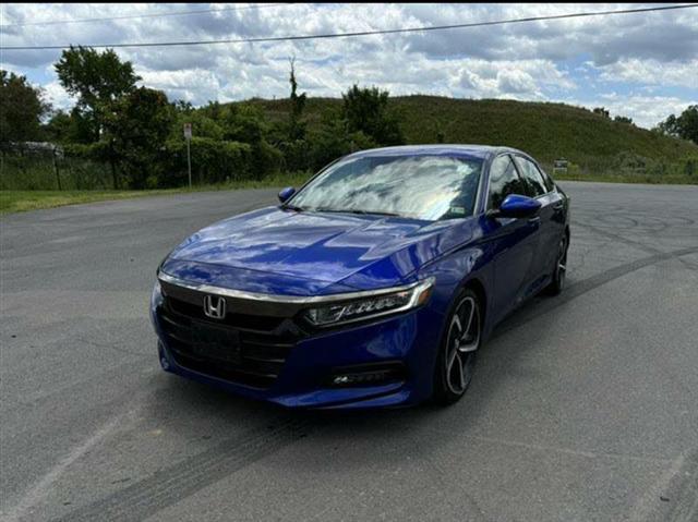 Photo of 2019 Platinum White Pearl Honda Accord
