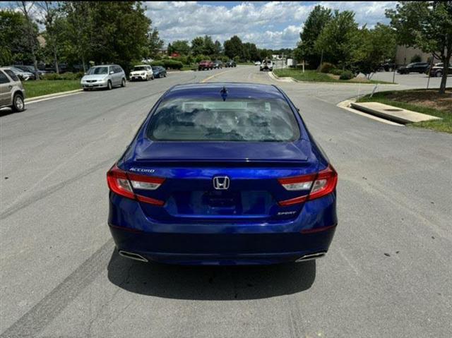 Photo of 2019 Platinum White Pearl Honda Accord