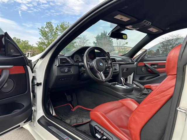 Photo of 2016 White BMW M4