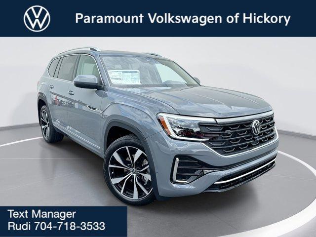 Photo of 2025 Pure Gray Volkswagen Atlas
