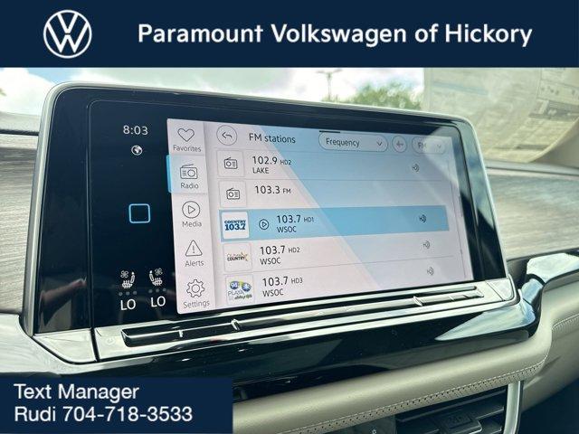 Photo of 2025 Pure Gray Volkswagen Atlas