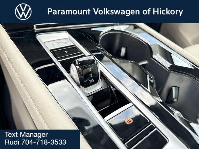 Photo of 2025 Pure Gray Volkswagen Atlas