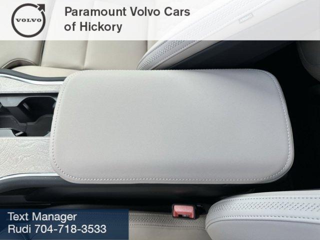 Photo of 2025 Mulberry Metallic Volvo EX90