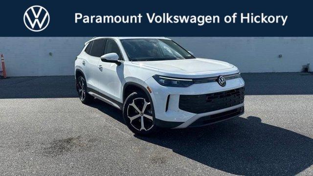 Photo of 2025 Pure White Volkswagen Tiguan