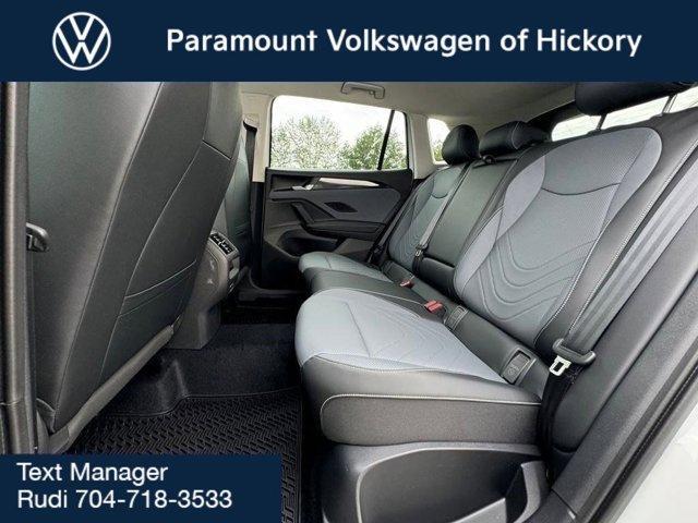 Photo of 2025 Pure White Volkswagen Tiguan