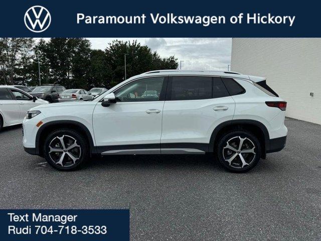 Photo of 2025 Pure White Volkswagen Tiguan