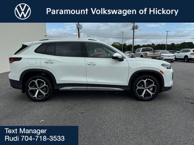 Photo of 2025 Pure White Volkswagen Tiguan
