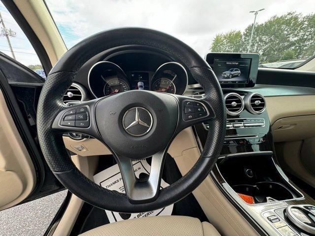 Photo of 2019 Black Mercedes-Benz GLC 300