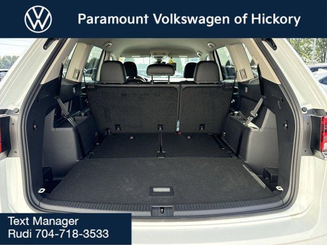 Photo of 2025 Pure White Volkswagen Atlas
