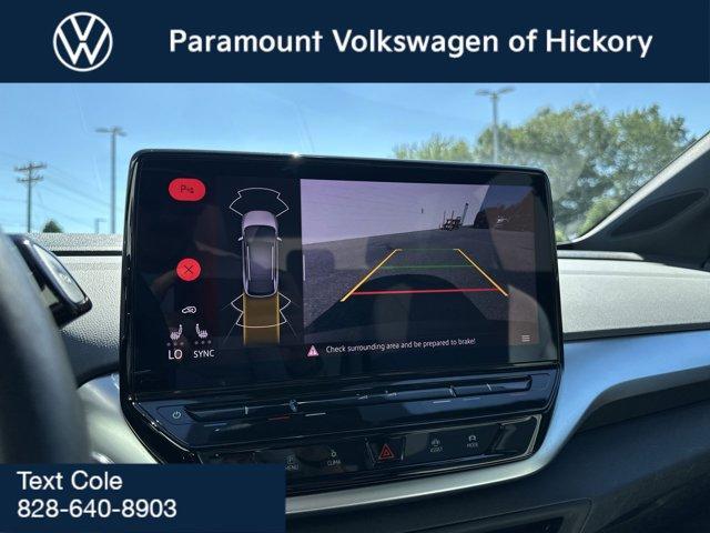 Photo of 2021 Glacier White Volkswagen ID.4