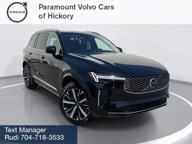 Photo of 2025 Onyx Black Metallic Volvo XC90