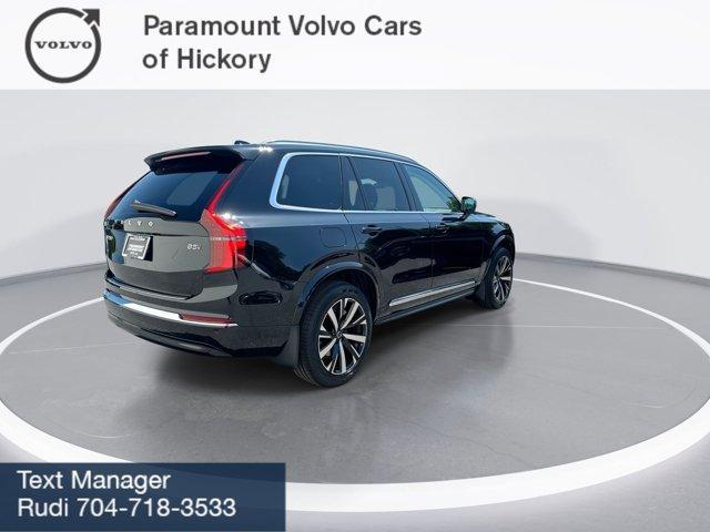 Photo of 2025 Onyx Black Metallic Volvo XC90
