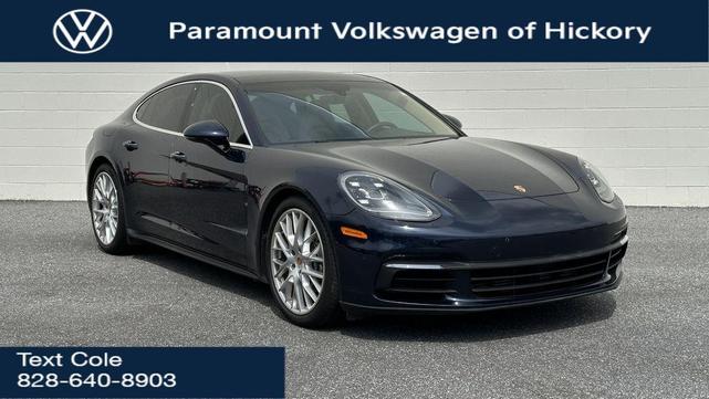 Photo of 2018 Night Blue Metallic Porsche Panamera