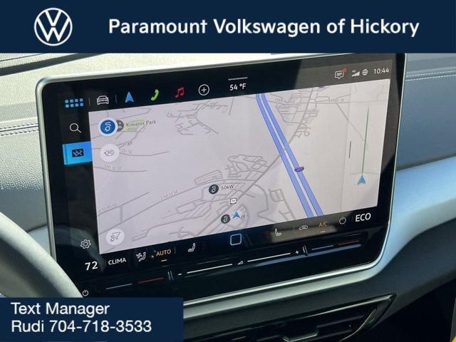 Photo of 2025 Pure White Volkswagen ID.4