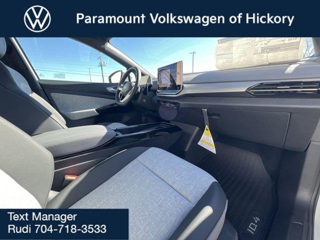 Photo of 2025 Pure White Volkswagen ID.4