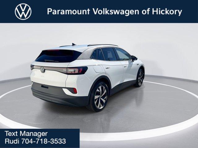 Photo of 2025 Pure White Volkswagen ID.4
