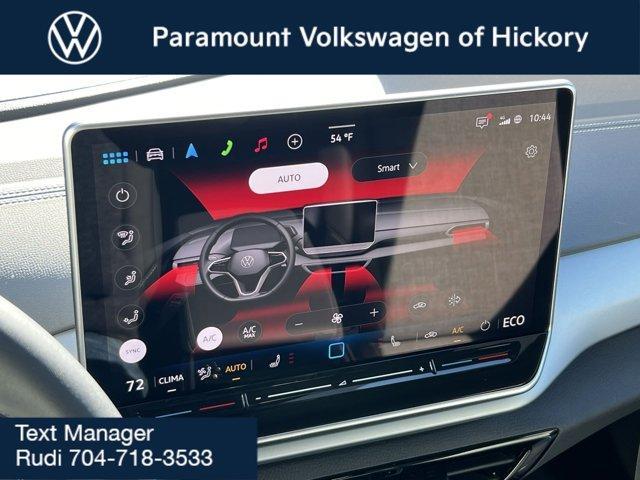 Photo of 2025 Pure White Volkswagen ID.4