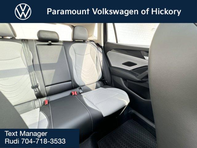 Photo of 2025 Platinum Gray Metallic Volkswagen Tiguan