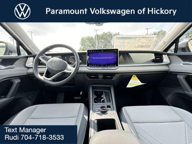 Photo of 2025 Platinum Gray Metallic Volkswagen Tiguan