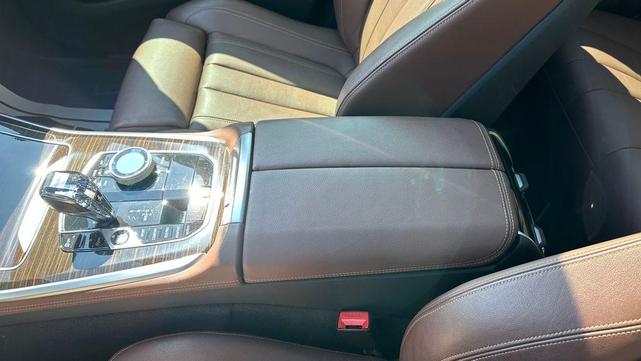 Photo of 2019 Gray Metallic BMW X5