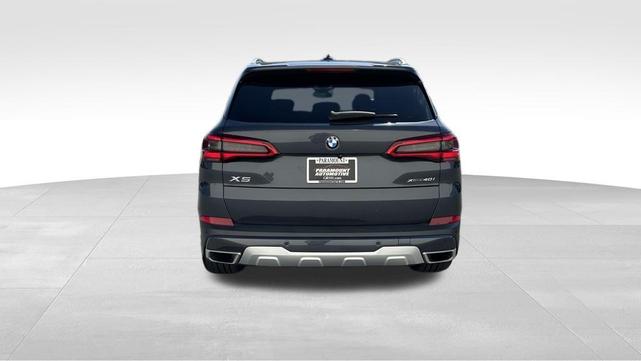 Photo of 2019 Gray Metallic BMW X5