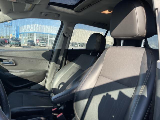 Photo of 2017 Mosaic Black Metallic Chevrolet Trax