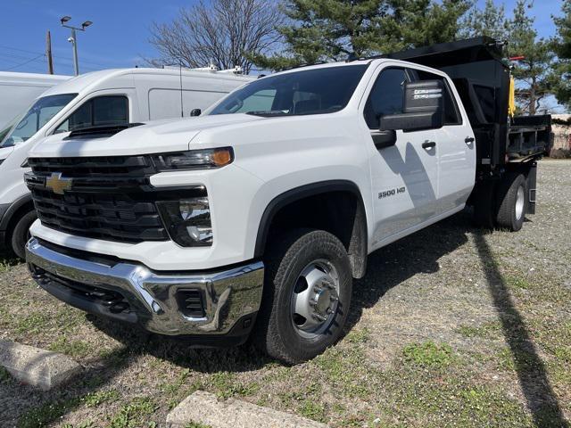 Photo of 2025 Summit White Chevrolet Silverado 3500