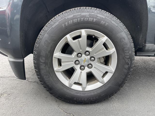 Photo of 2017 Graphite Metallic Chevrolet Colorado