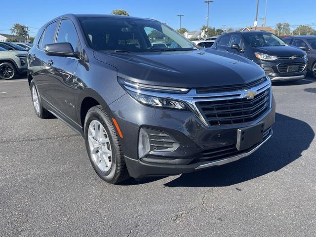 Photo of 2022 Iron Gray Metallic Chevrolet Equinox