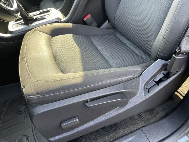 Photo of 2018 Deepwood Green Metallic Chevrolet Colorado