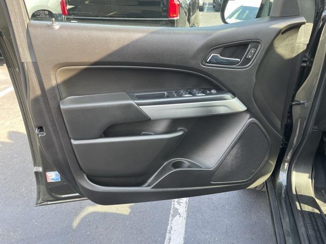 Photo of 2018 Deepwood Green Metallic Chevrolet Colorado