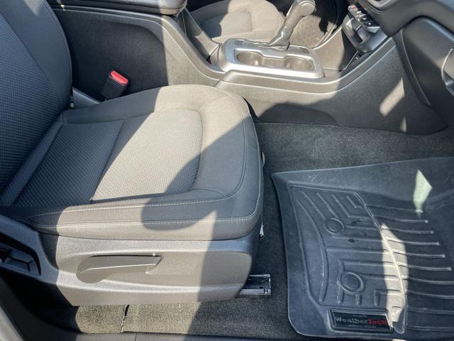 Photo of 2018 Deepwood Green Metallic Chevrolet Colorado