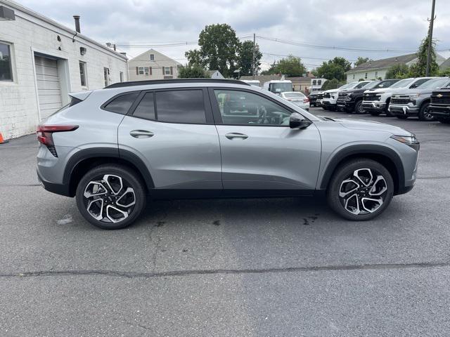 Photo of 2025 Sterling Gray Metallic Chevrolet Trax