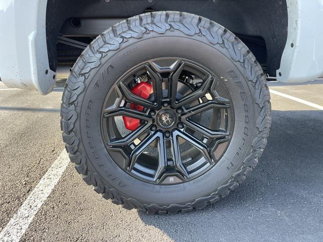 Photo of 2025 Summit White Chevrolet Silverado 1500