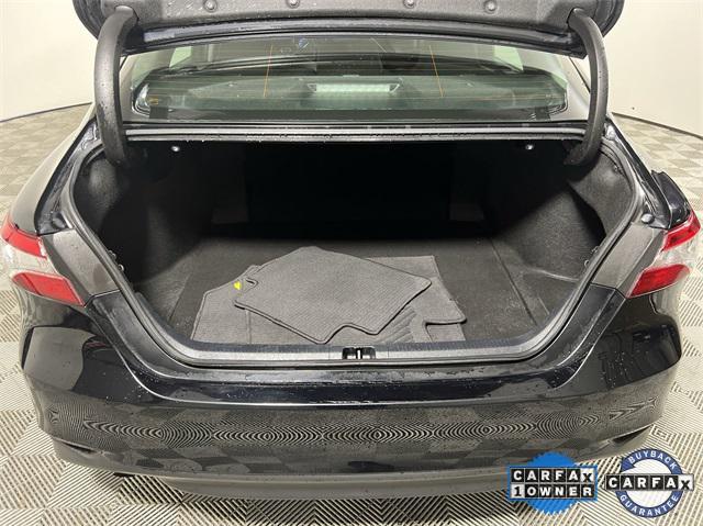 Photo of 2020 Midnight Black Metallic Toyota Camry