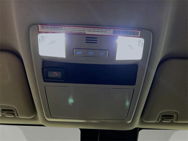 Photo of 2020 Super White Toyota Tacoma