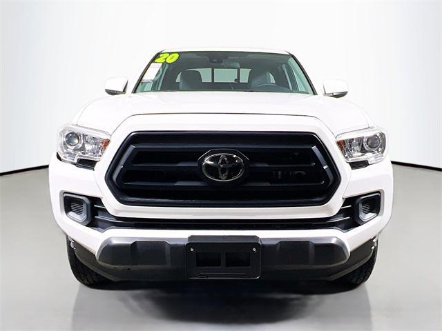 Photo of 2020 Super White Toyota Tacoma