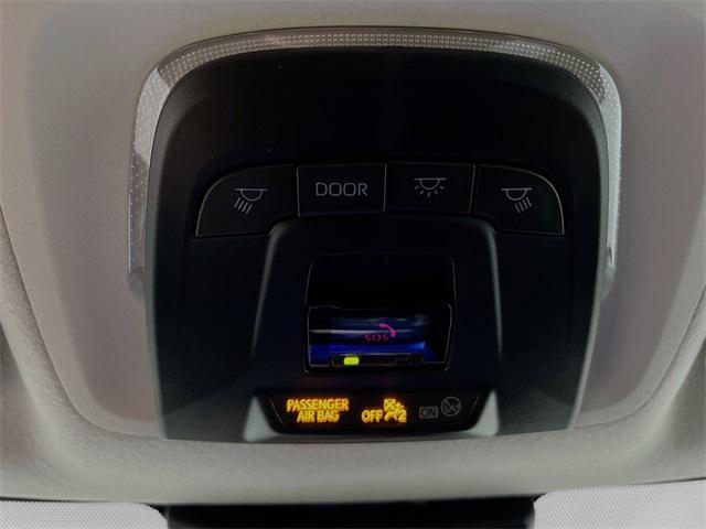 Photo of 2025 Classic Silver Metallic Toyota Corolla