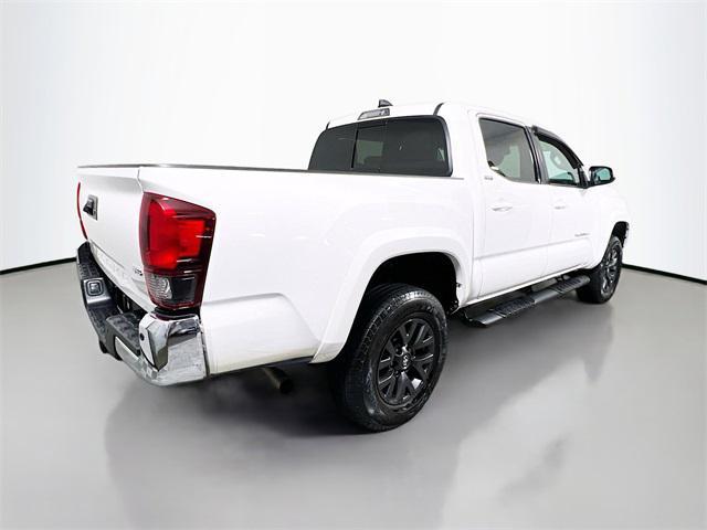 Photo of 2021 Super White Toyota Tacoma