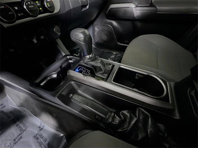 Photo of 2022 White Toyota Tacoma