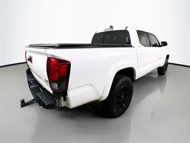 Photo of 2022 White Toyota Tacoma