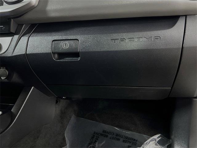 Photo of 2022 White Toyota Tacoma