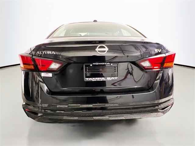 Photo of 2024 Super Black Nissan Altima