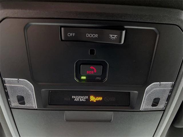 Photo of 2025 Ice Cap Toyota Tacoma