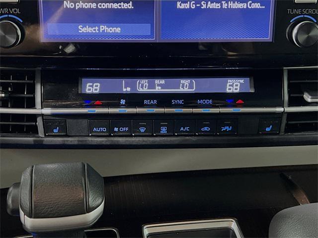 Photo of 2023 Pear Toyota Sienna