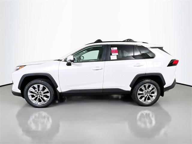 Photo of 2025 Wind Chill Prl Toyota RAV4