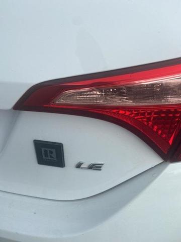 Photo of 2019 Super White Toyota Corolla