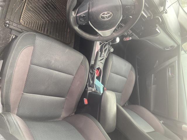 Photo of 2019 Super White Toyota Corolla