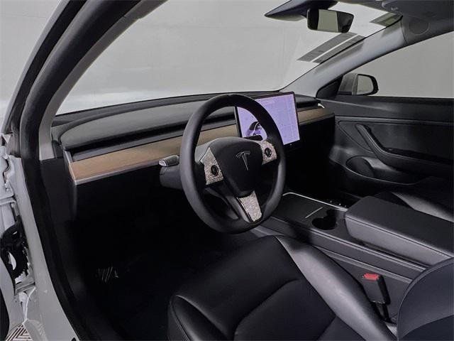 Photo of 2021 Pearl White Multi-Coat Tesla Model 3