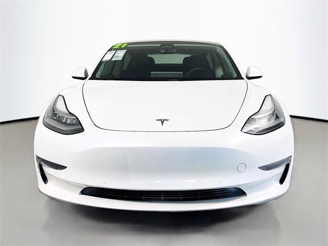 Photo of 2021 Pearl White Multi-Coat Tesla Model 3
